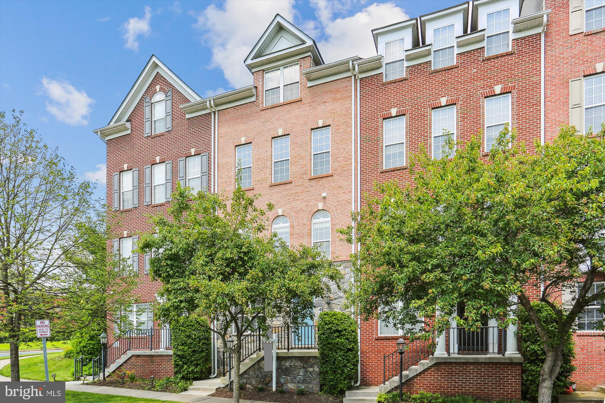 410 WHETSTONE GLEN STREET