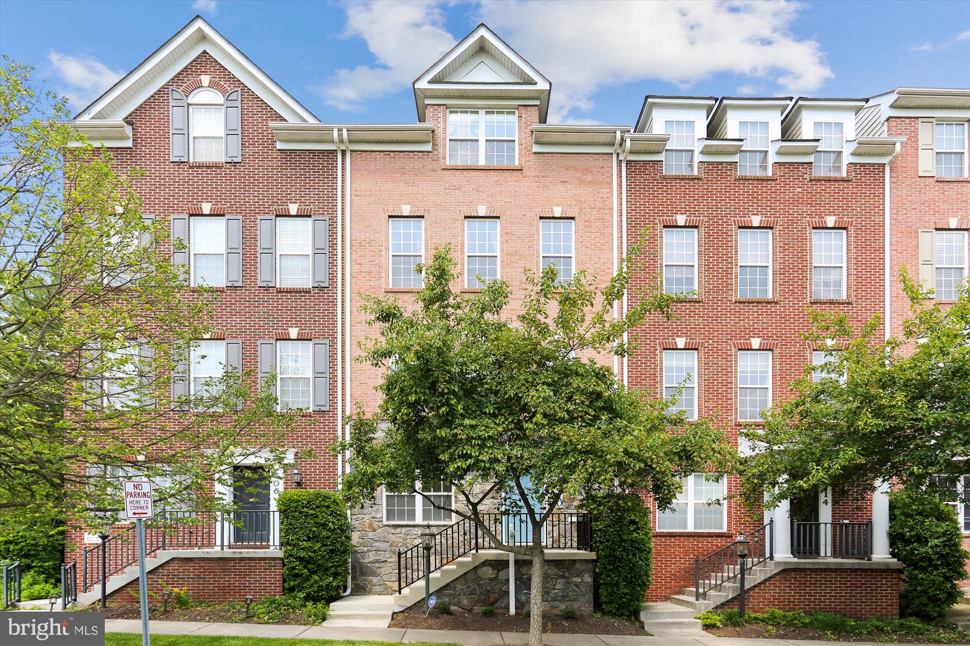 HIDDEN CREEK - Residential