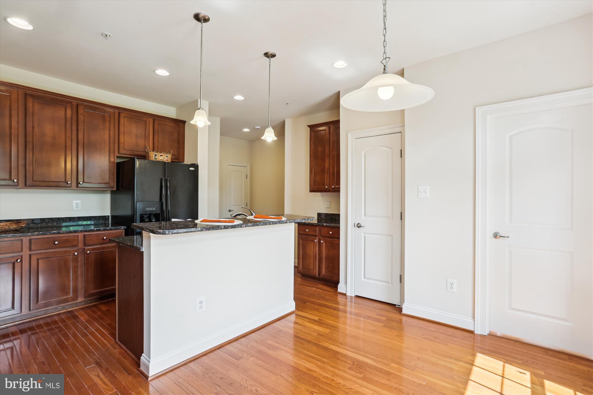 HIDDEN CREEK - Residential