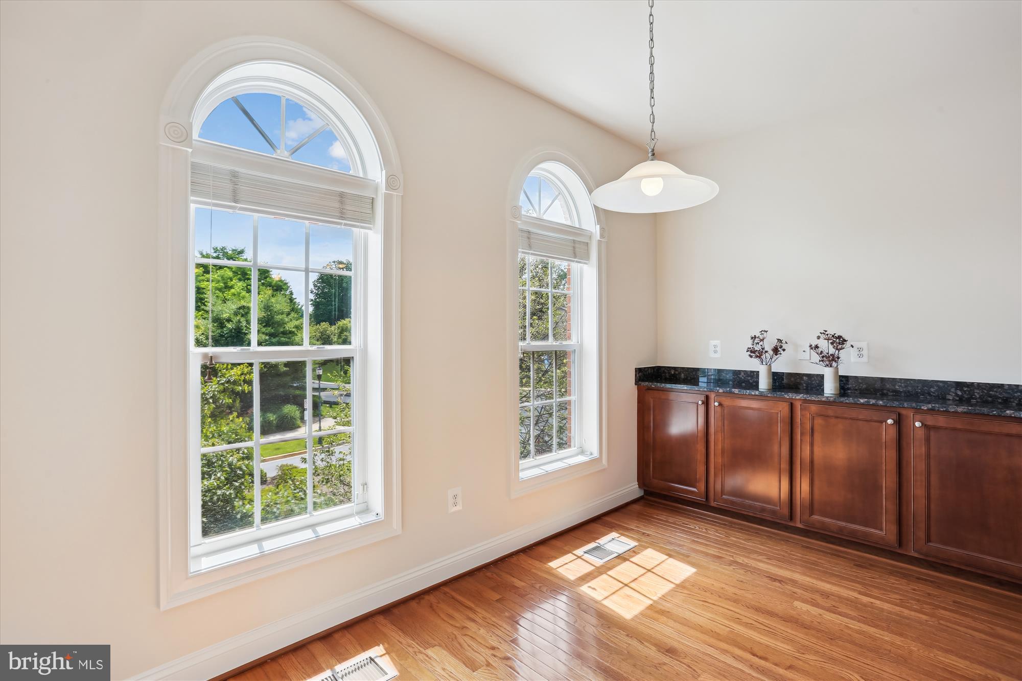 HIDDEN CREEK - Residential