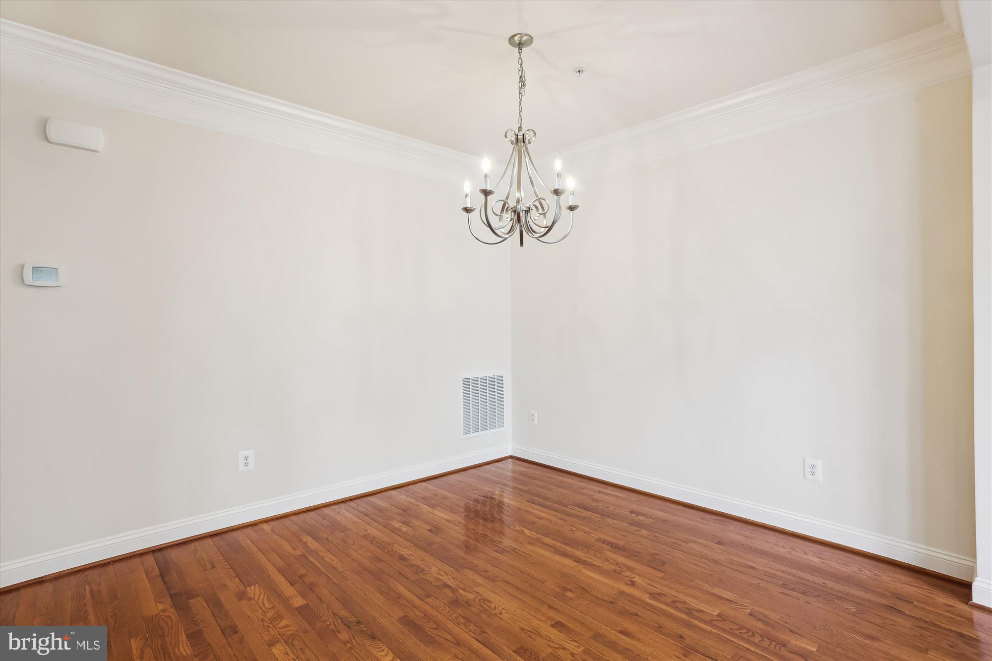 HIDDEN CREEK - Residential