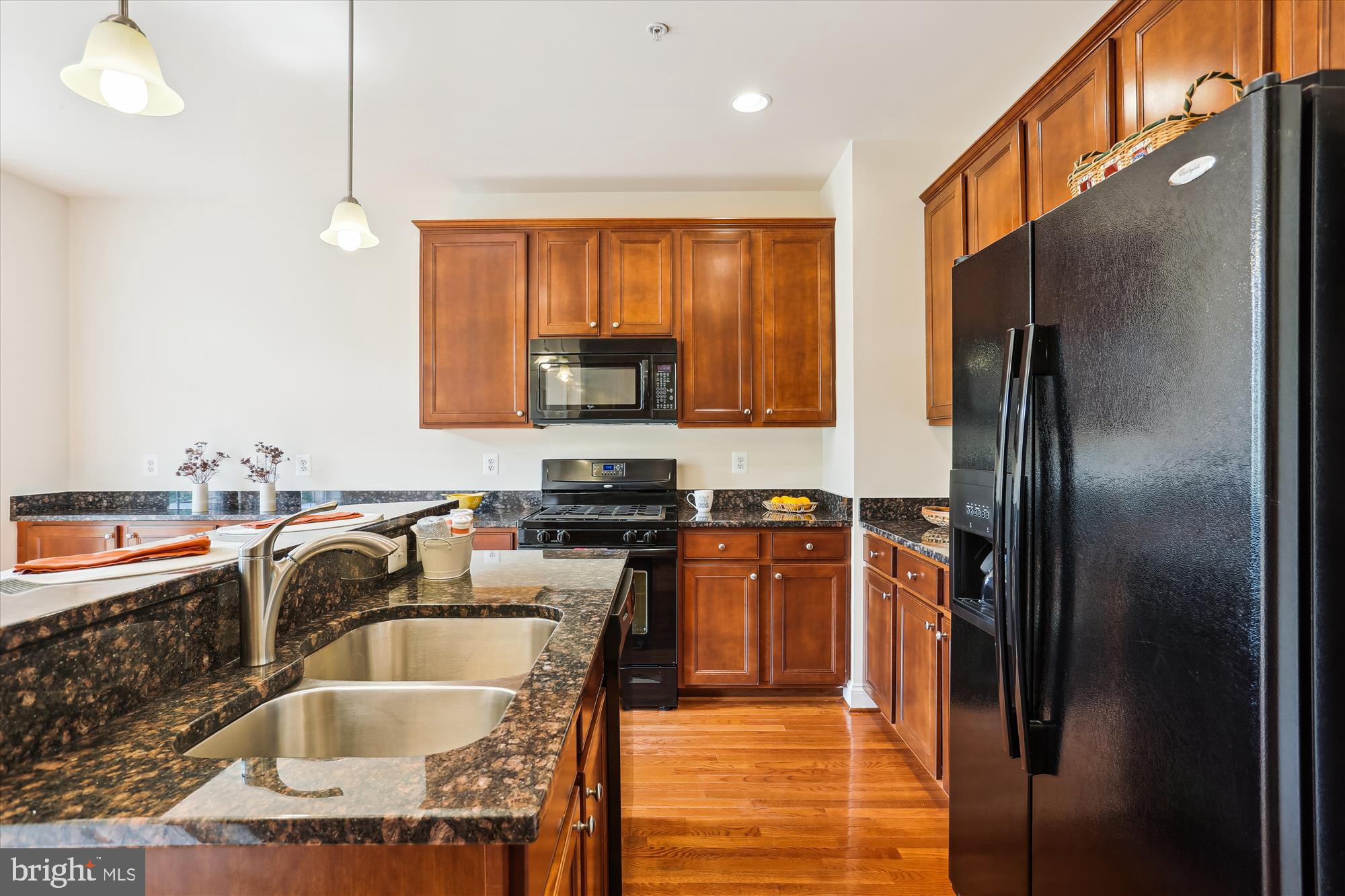 HIDDEN CREEK - Residential