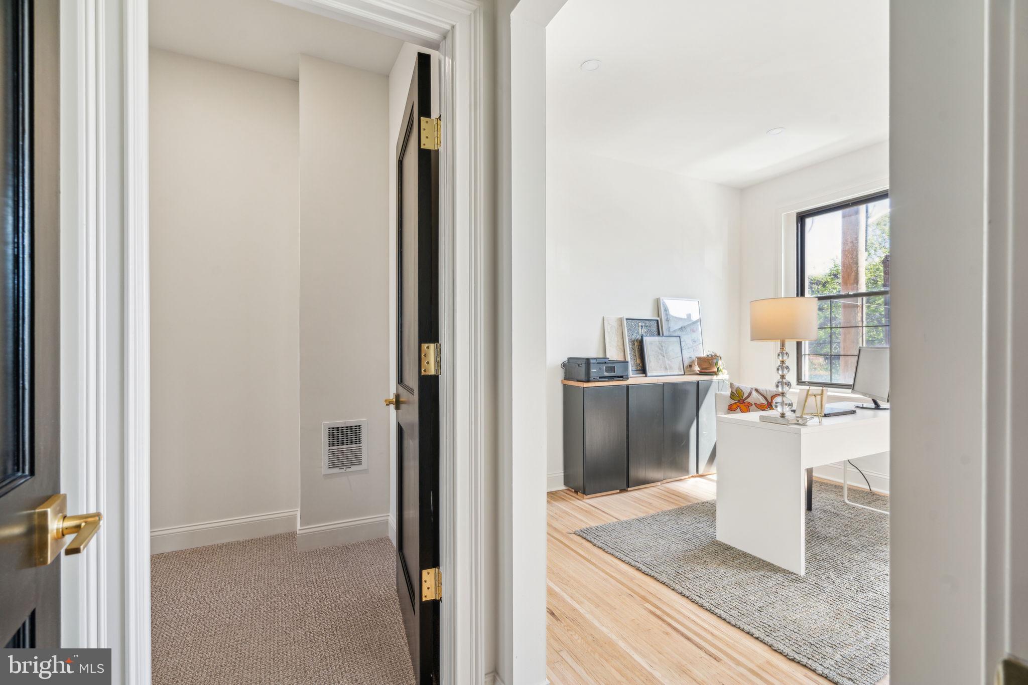 PASSYUNK SQUARE - Residential