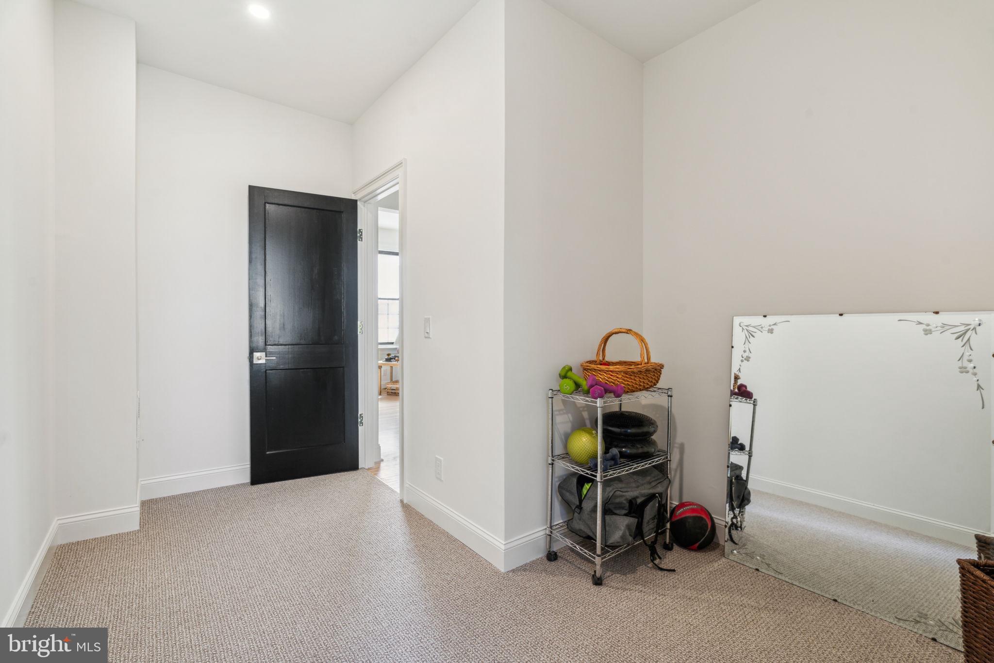 PASSYUNK SQUARE - Residential