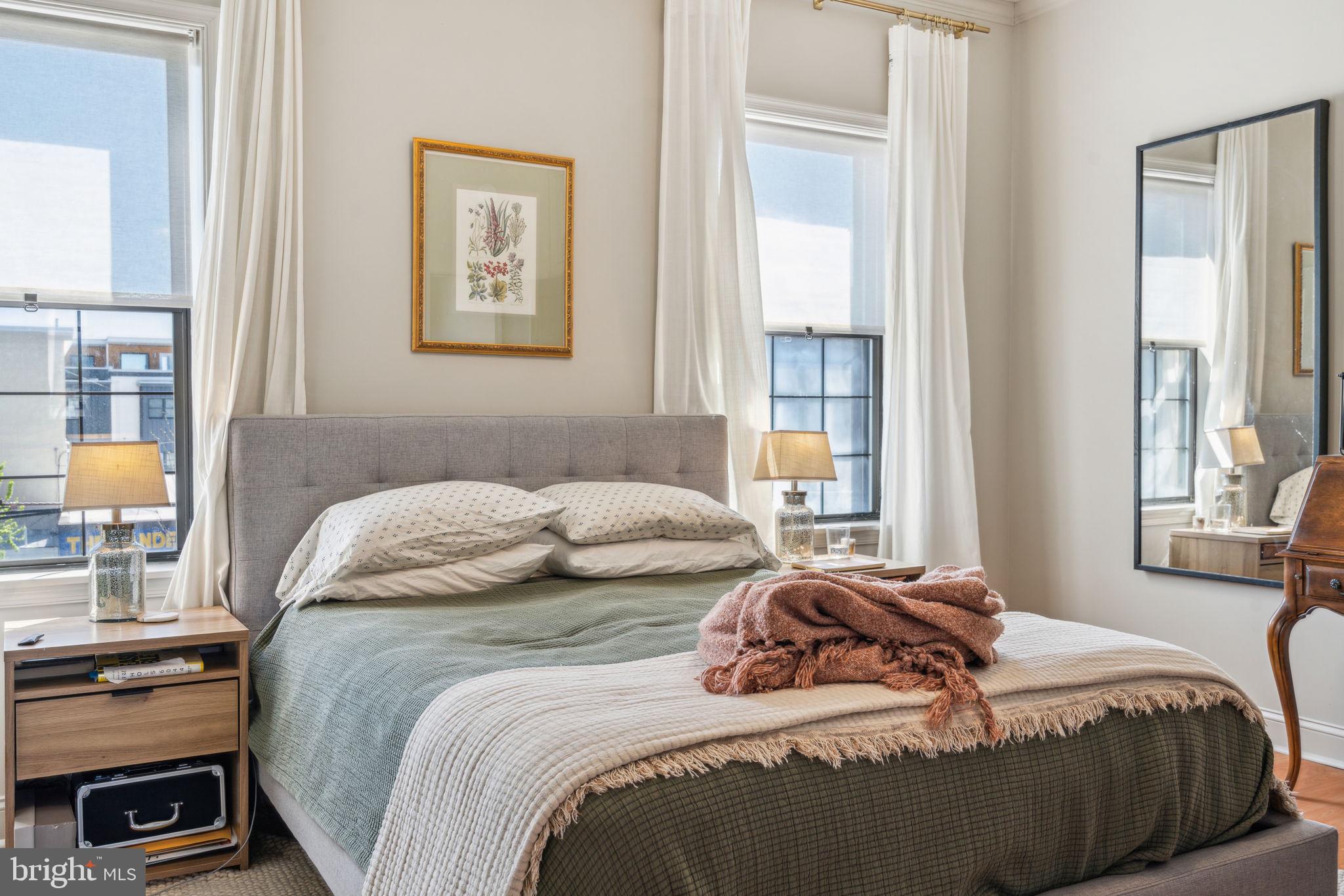 PASSYUNK SQUARE - Residential