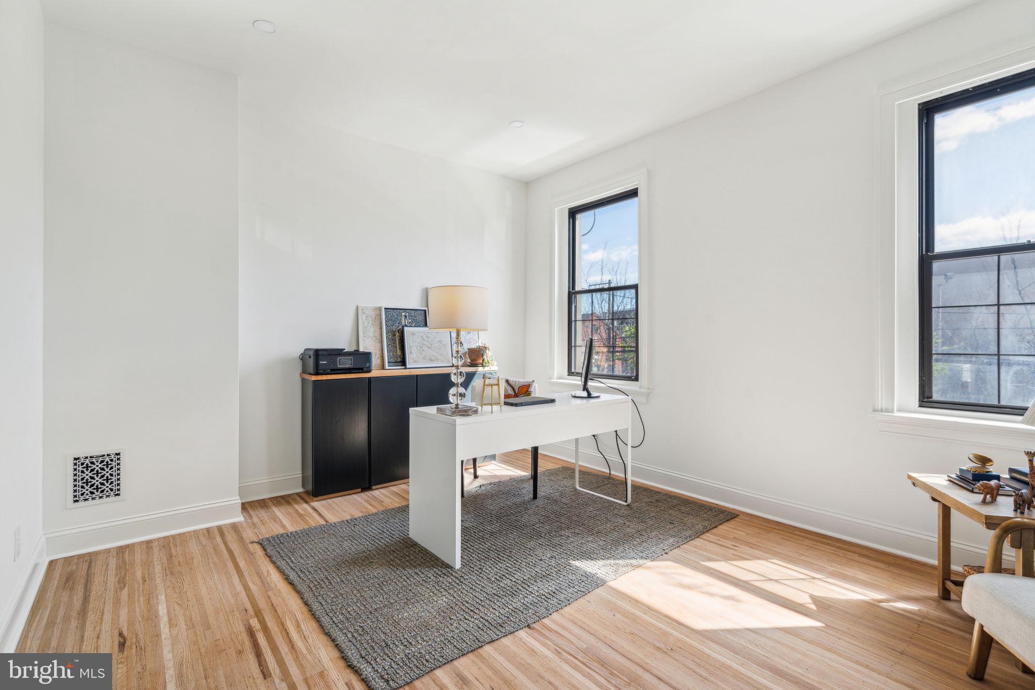 PASSYUNK SQUARE - Residential