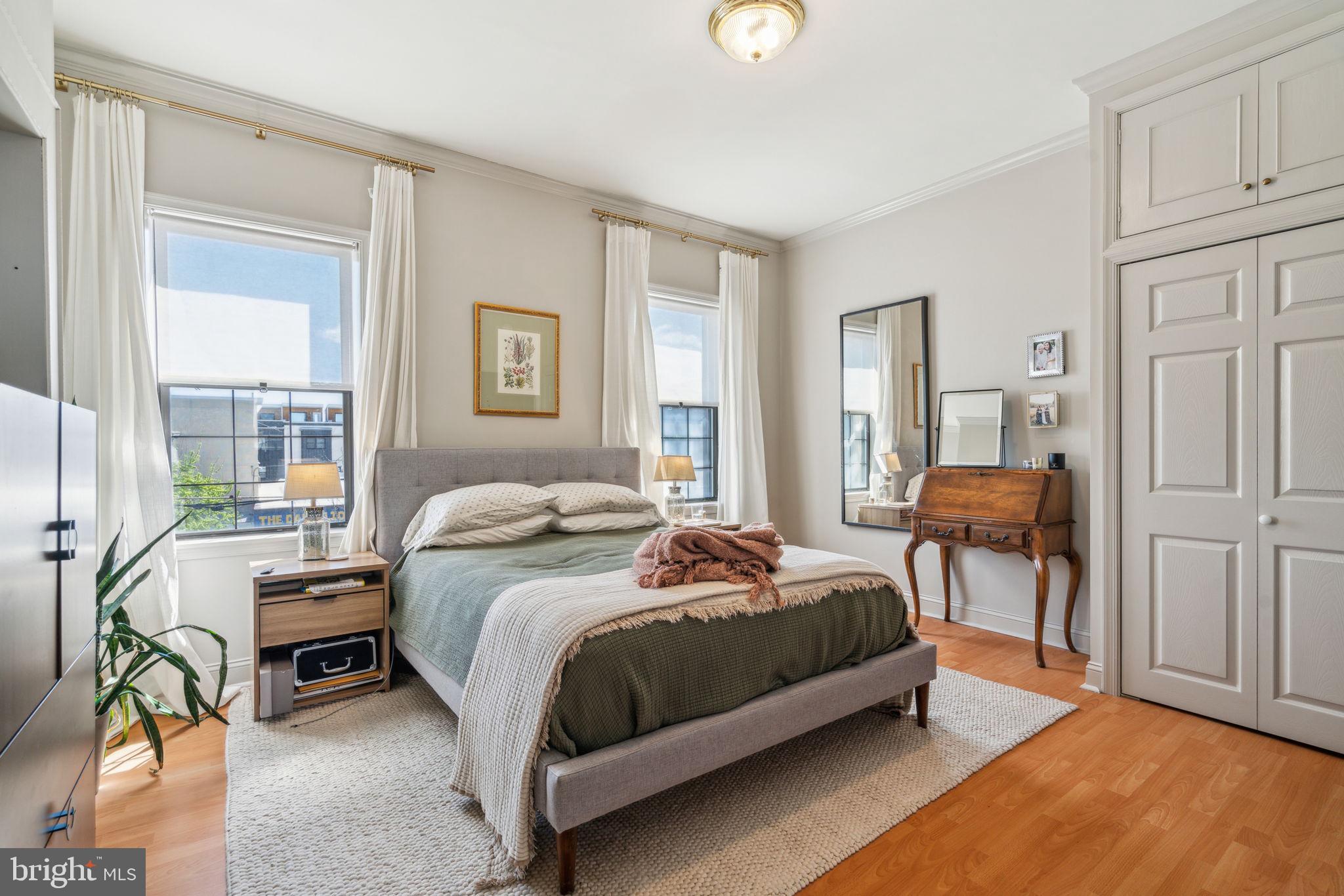 PASSYUNK SQUARE - Residential