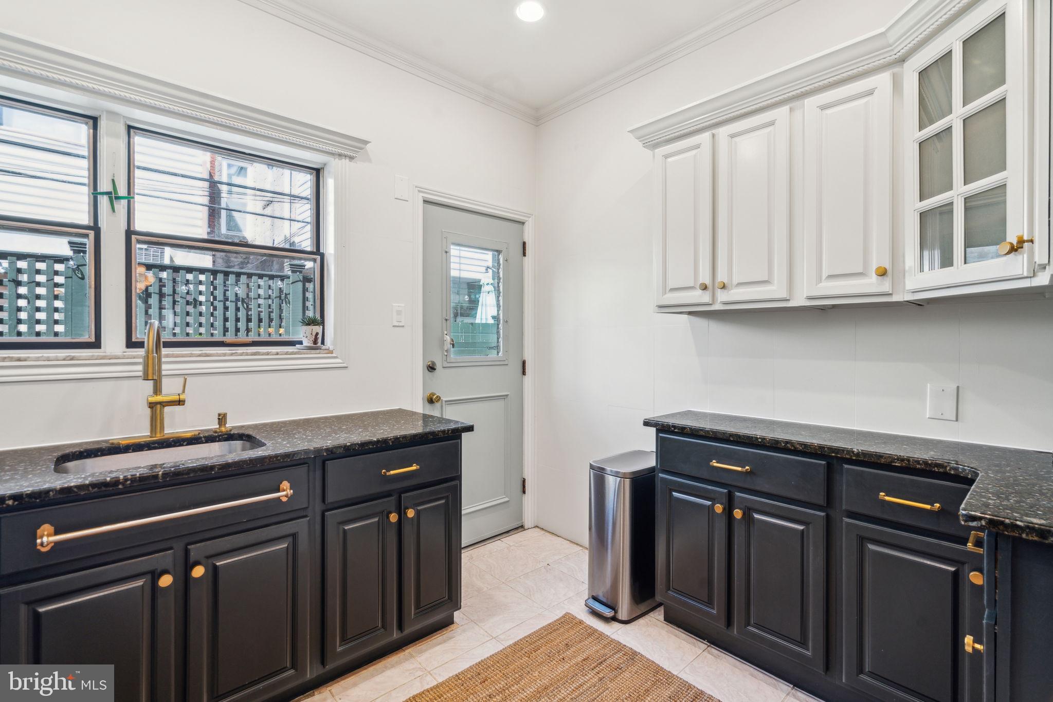 PASSYUNK SQUARE - Residential