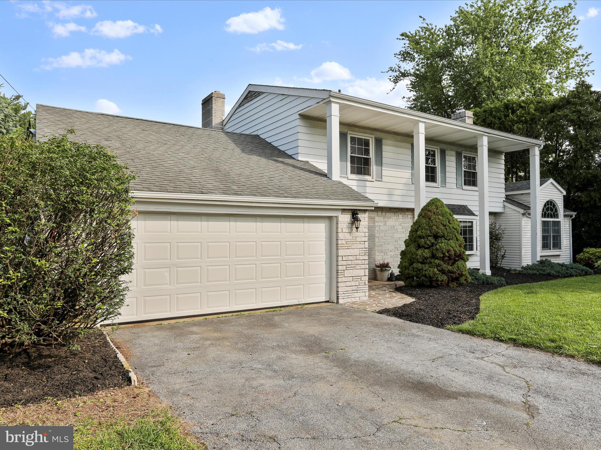 LONGVIEW ESTATES - Residential