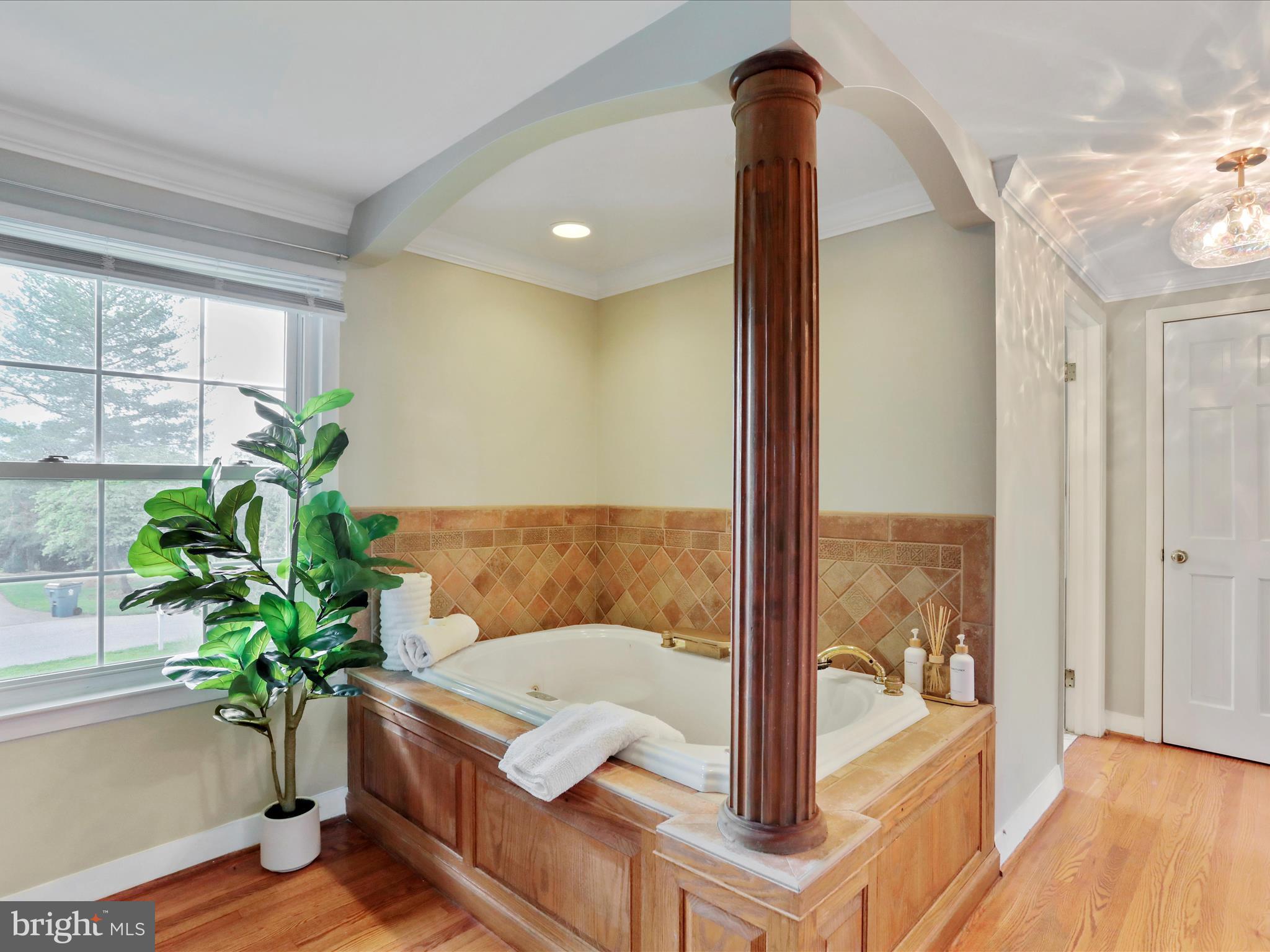 LONGVIEW ESTATES - Residential