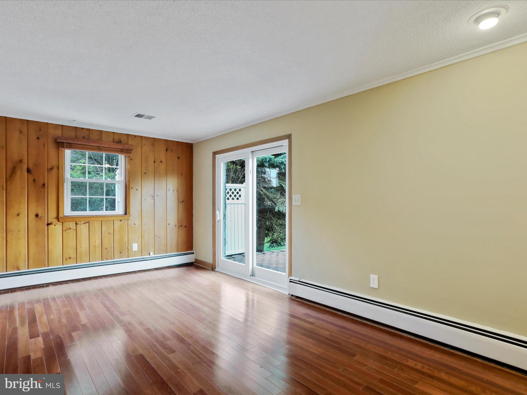 LONGVIEW ESTATES - Residential