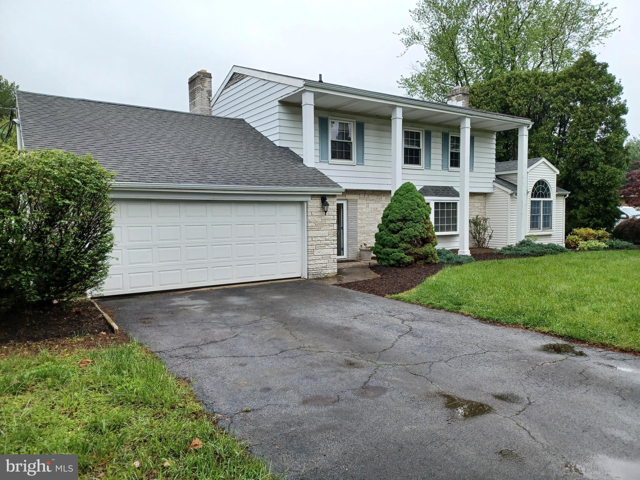 LONGVIEW ESTATES - Residential