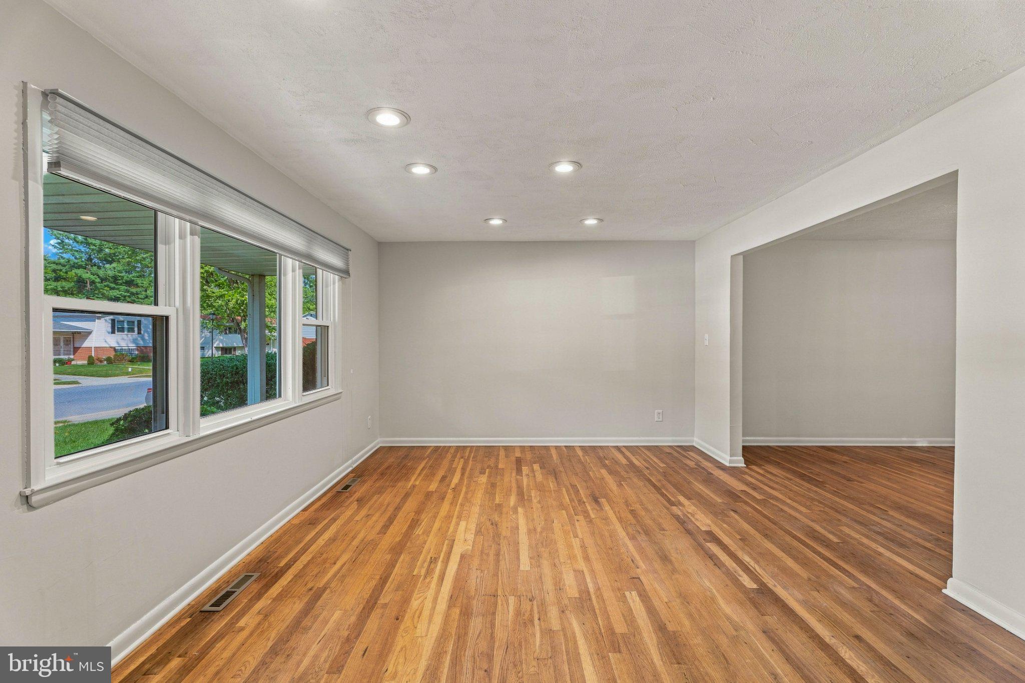 4631 HAWKSBURY ROAD