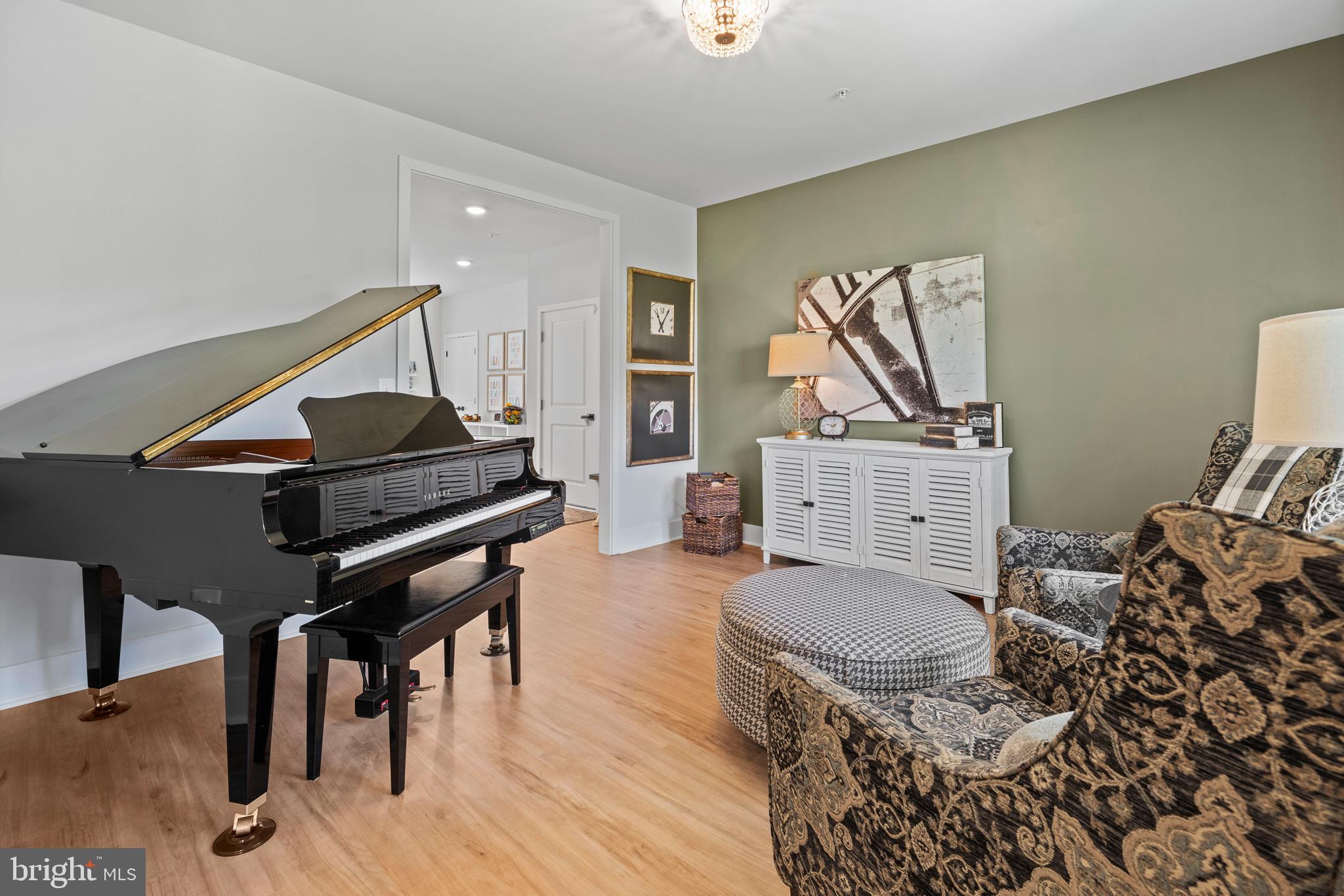 TURNER'S HOLLOW - Residential