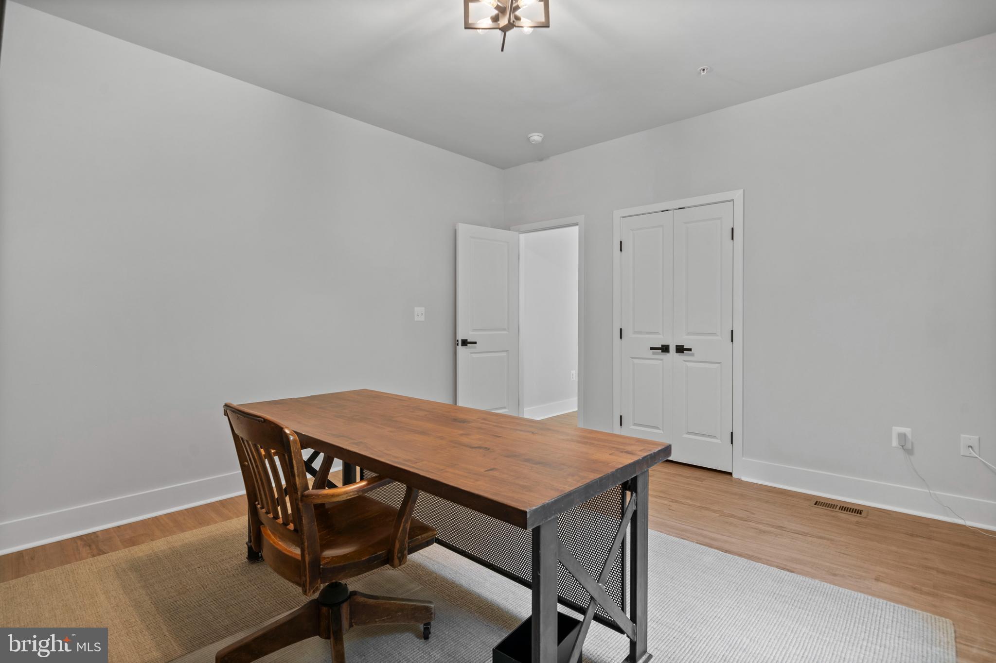 TURNER'S HOLLOW - Residential