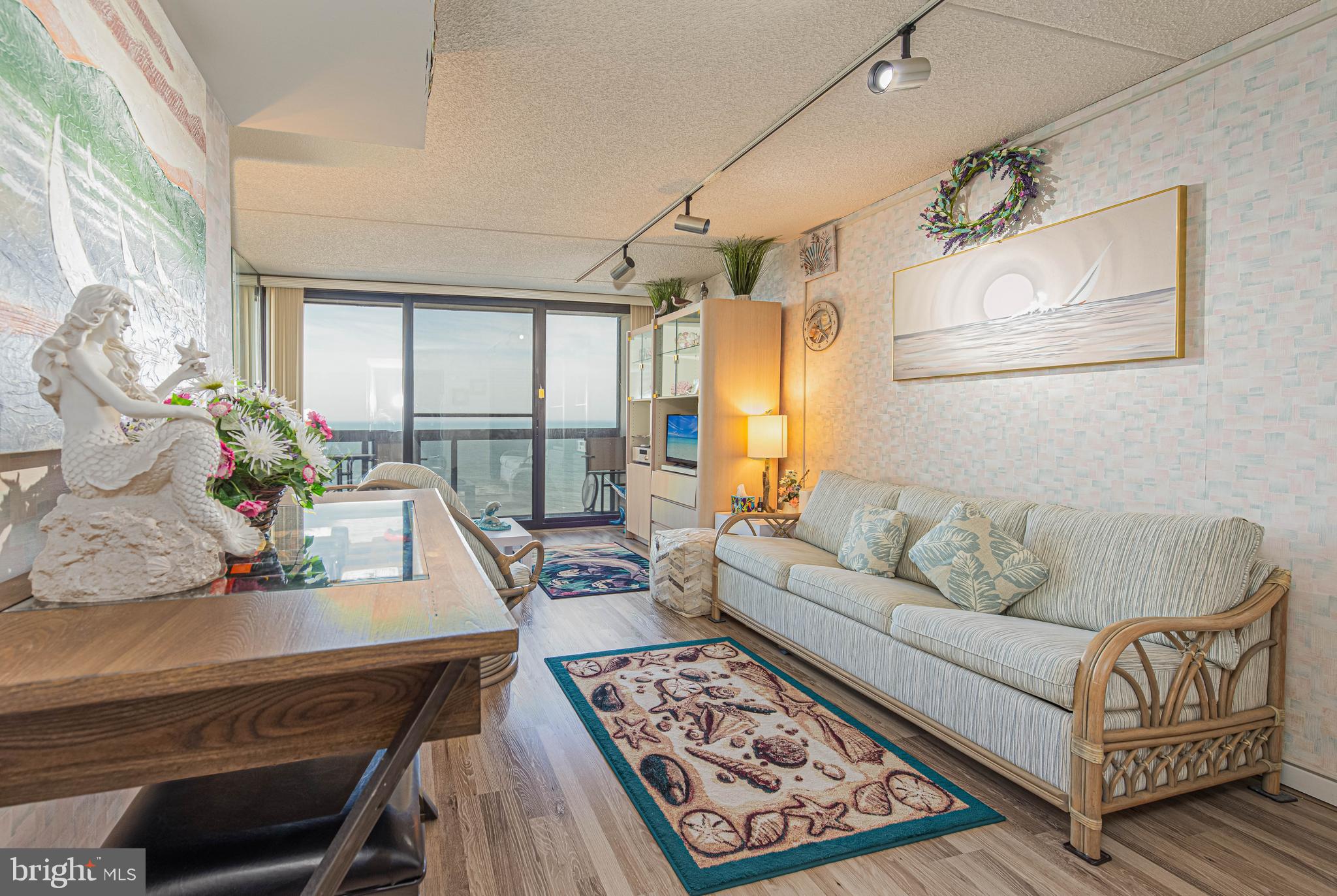 10900 COASTAL HIGHWAY 909