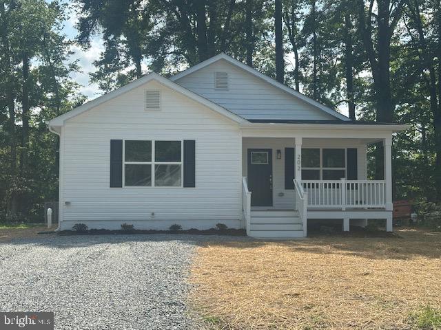 JUST COMPLETED! NEW HOME in Placid Bay Estates near Town of Colonial Beach, VA. One floor living with flowing floor plan. Kitchen with quartz countertops and GE stainless steel appliances. Pella windows. Purchase now to be able personalize finishes. Beautiful low-maintenance Timber-tech front porch. Nice back deck with room for seating or grilling.