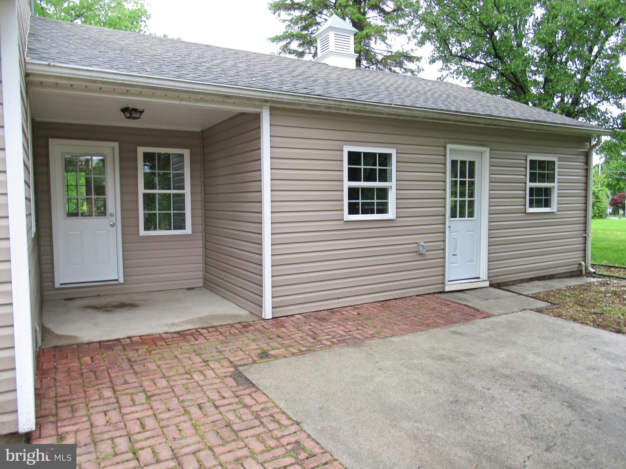 WEST MANHEIM - Residential