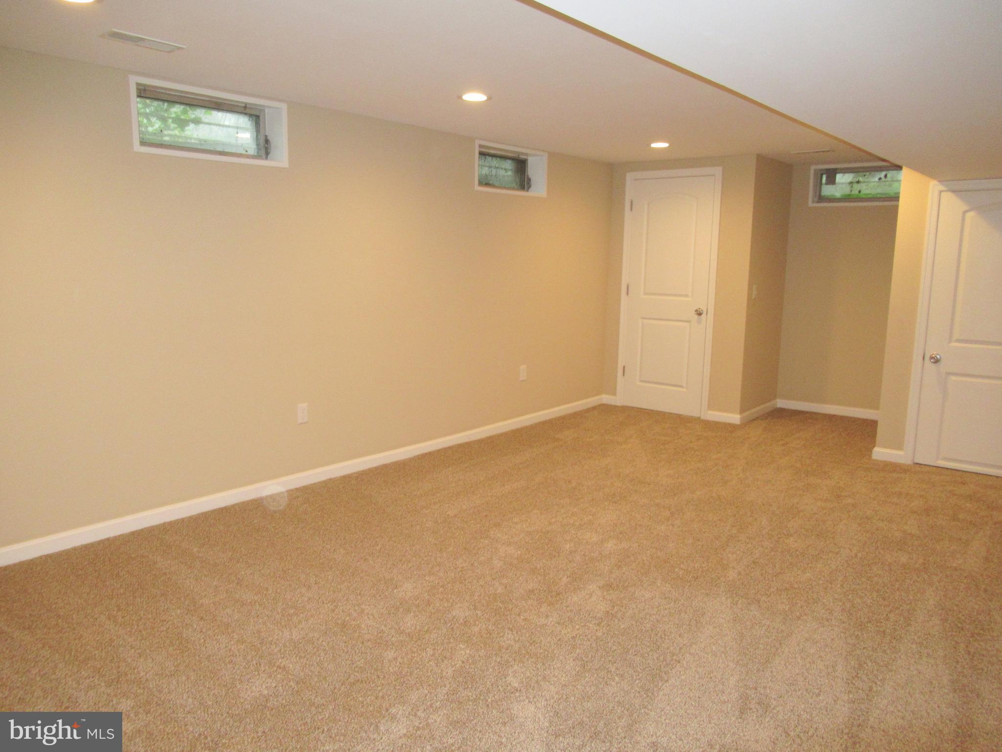 WEST MANHEIM - Residential