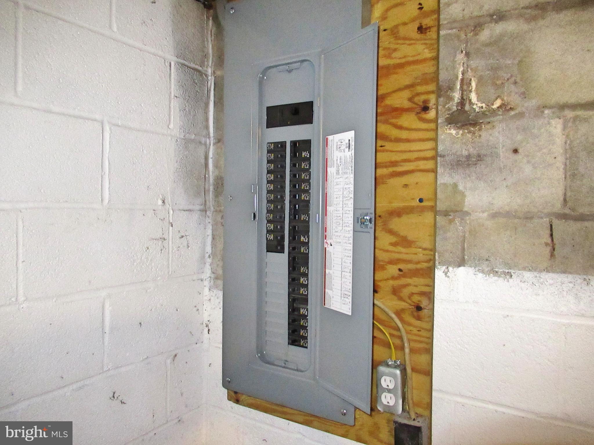 WEST MANHEIM - Residential