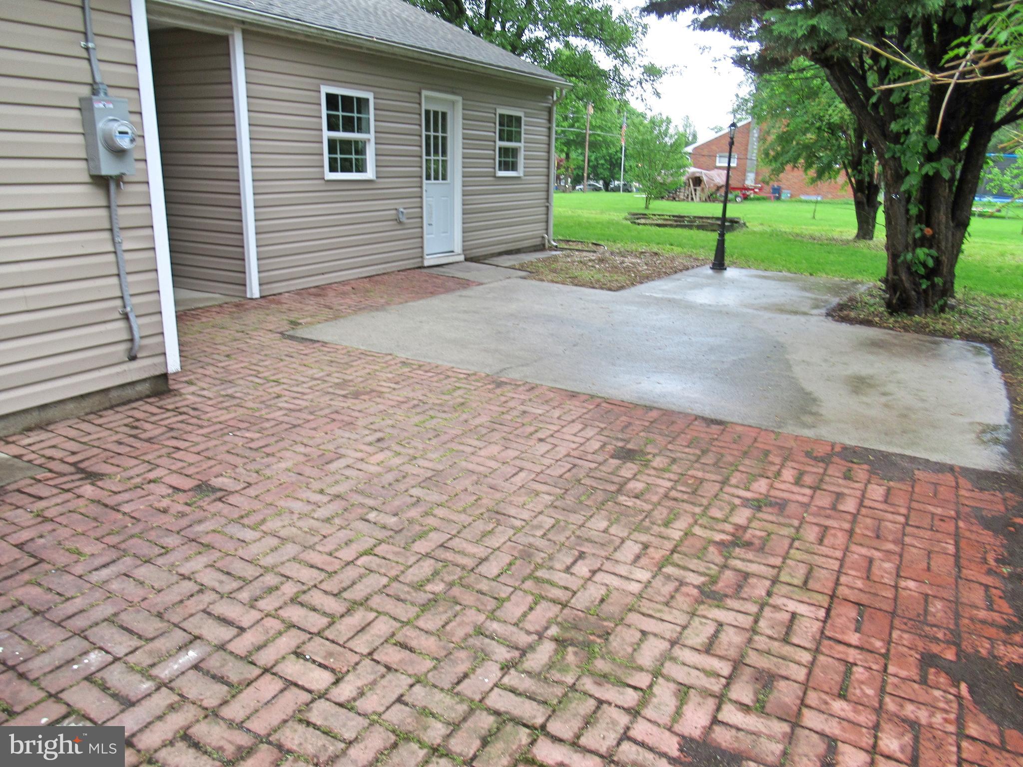 WEST MANHEIM - Residential