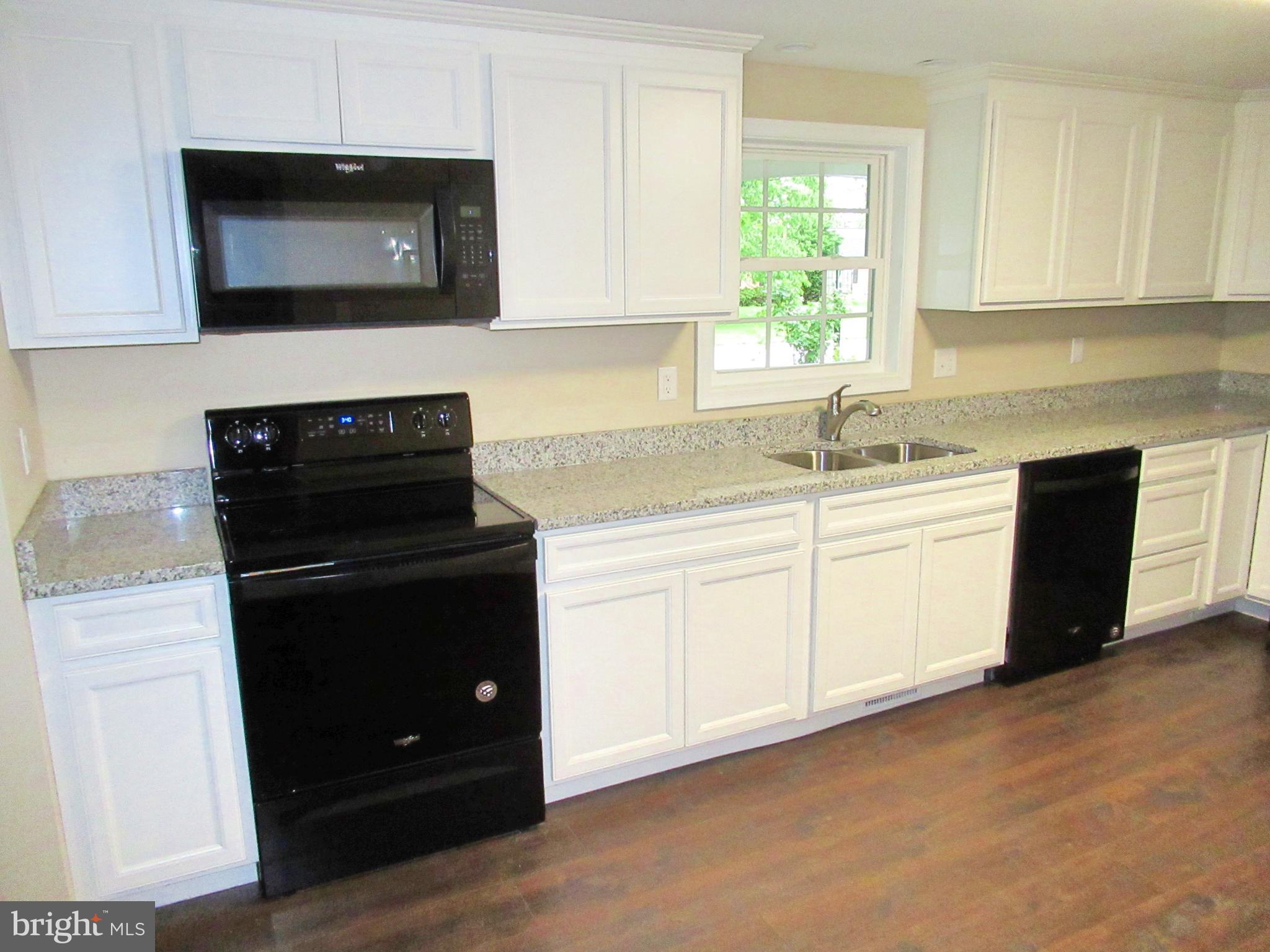 WEST MANHEIM - Residential