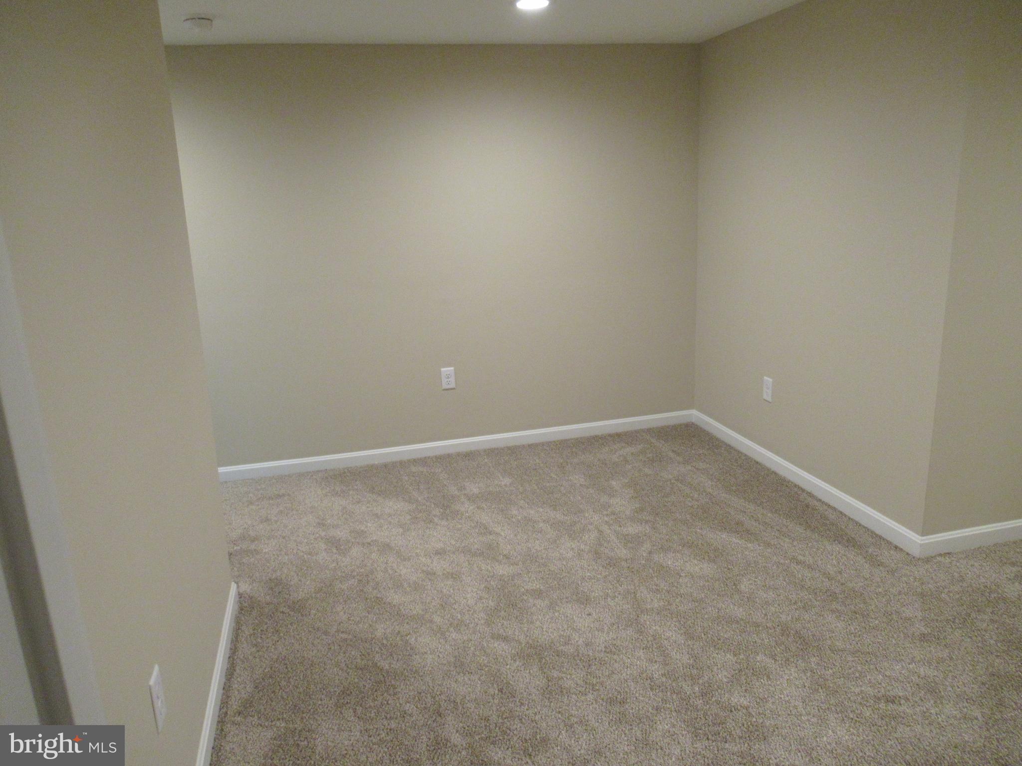 WEST MANHEIM - Residential