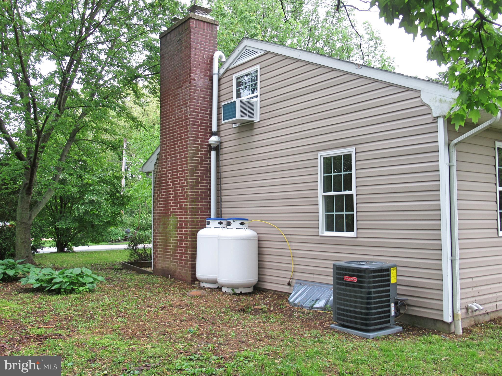 WEST MANHEIM - Residential