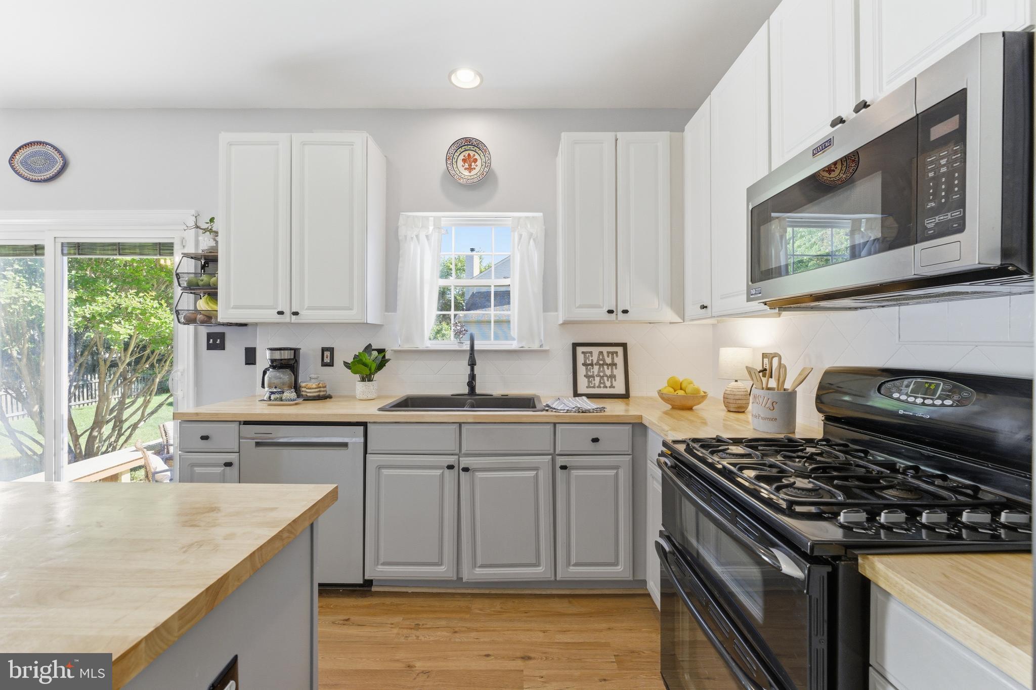 GREENHILL CROSSING - Residential