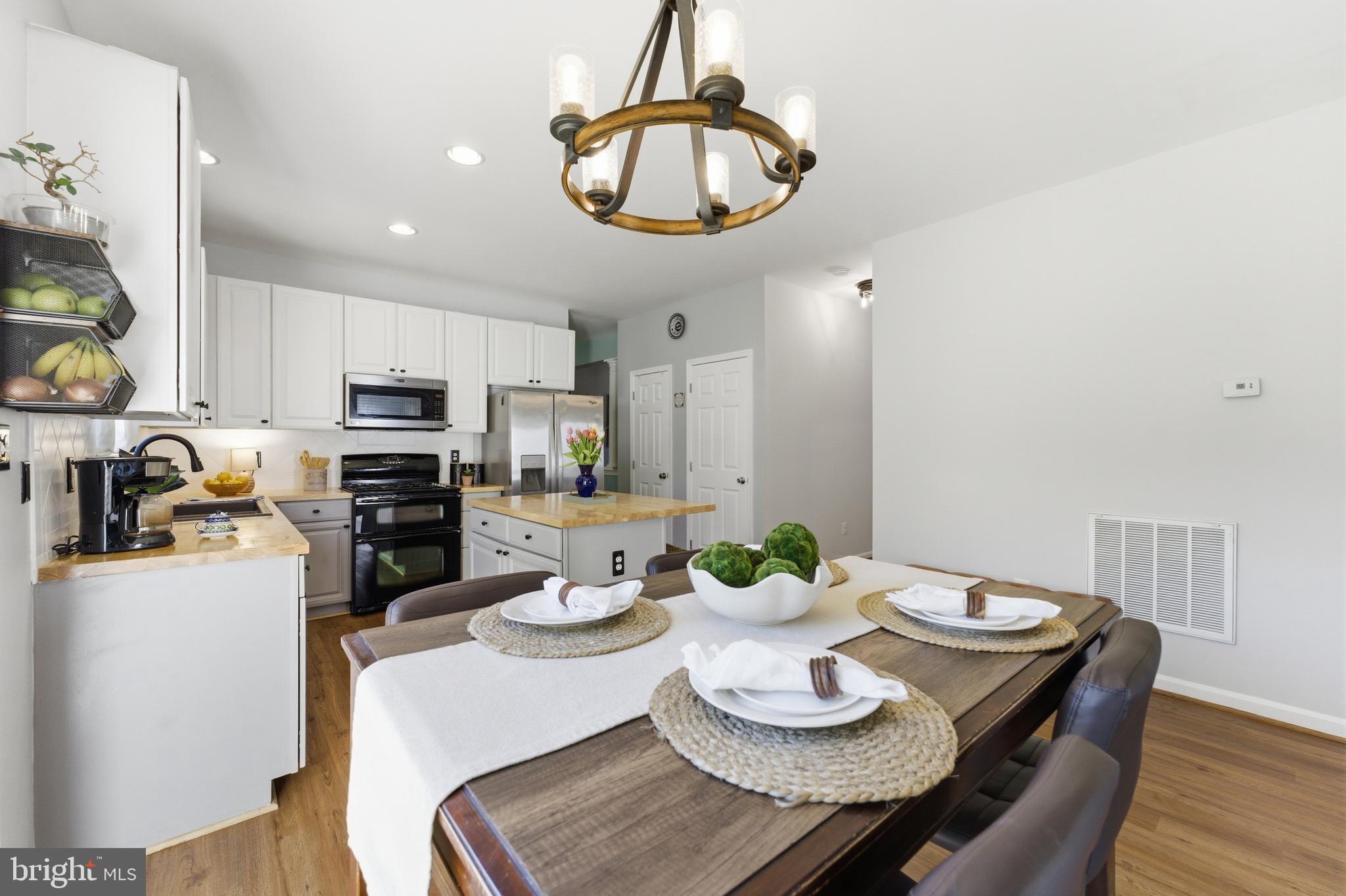 GREENHILL CROSSING - Residential