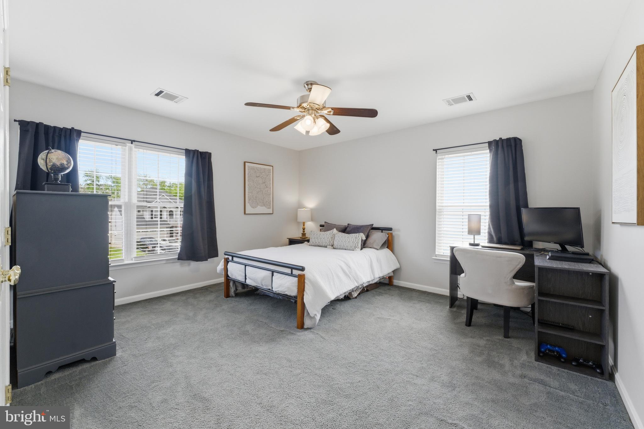 GREENHILL CROSSING - Residential
