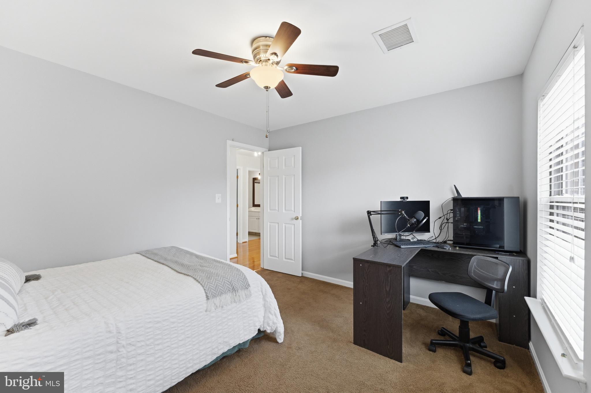 GREENHILL CROSSING - Residential