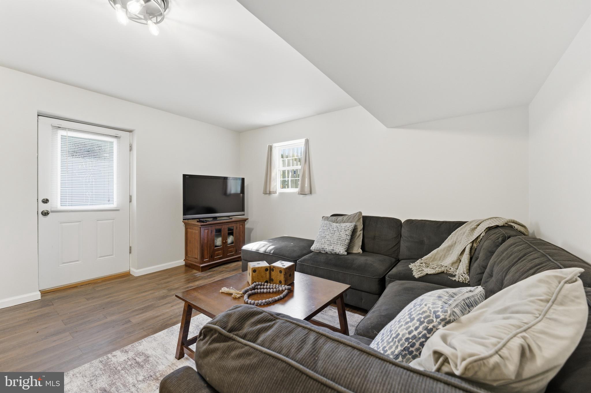 GREENHILL CROSSING - Residential