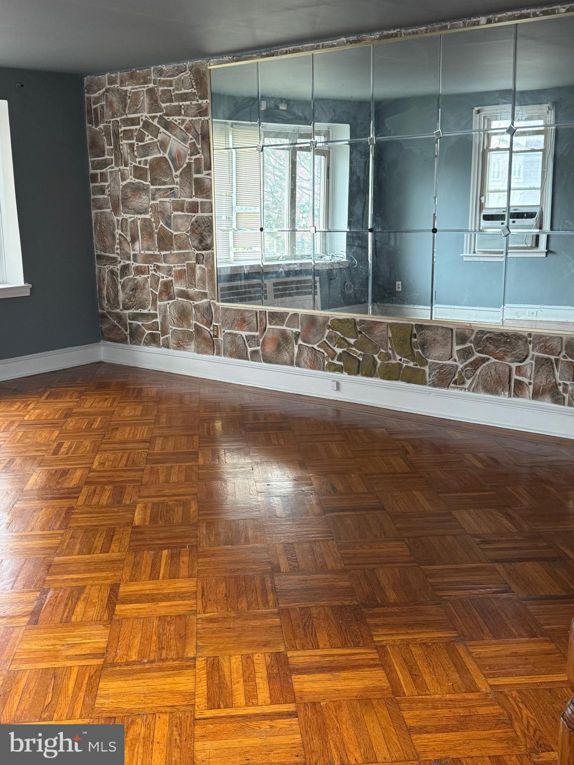 CHELTENHAM - Residential