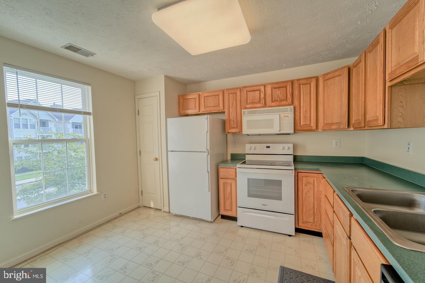 GARDEN AT MCDONOGH - Residential Lease