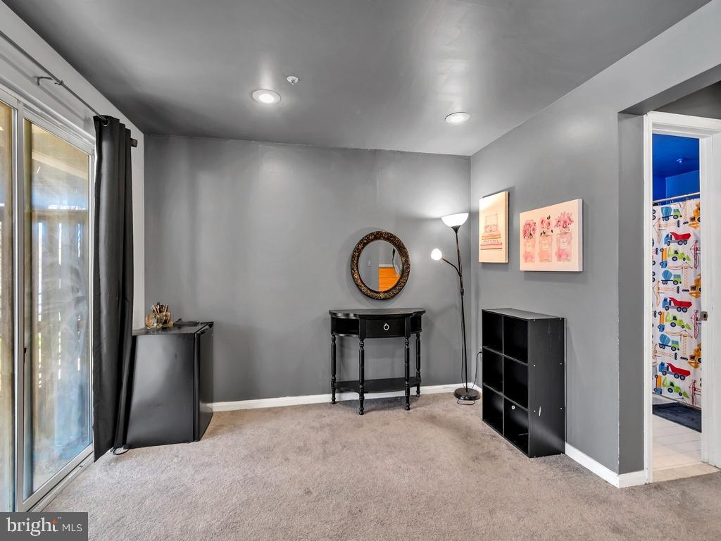 RANDALLSTOWN - Residential