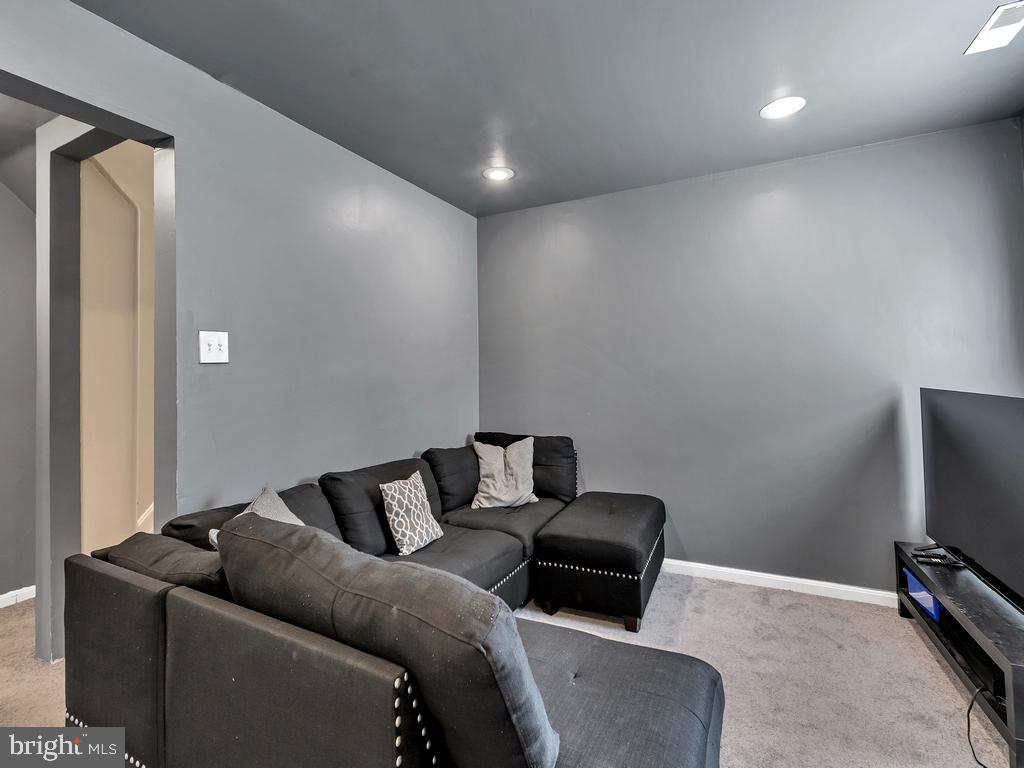 RANDALLSTOWN - Residential