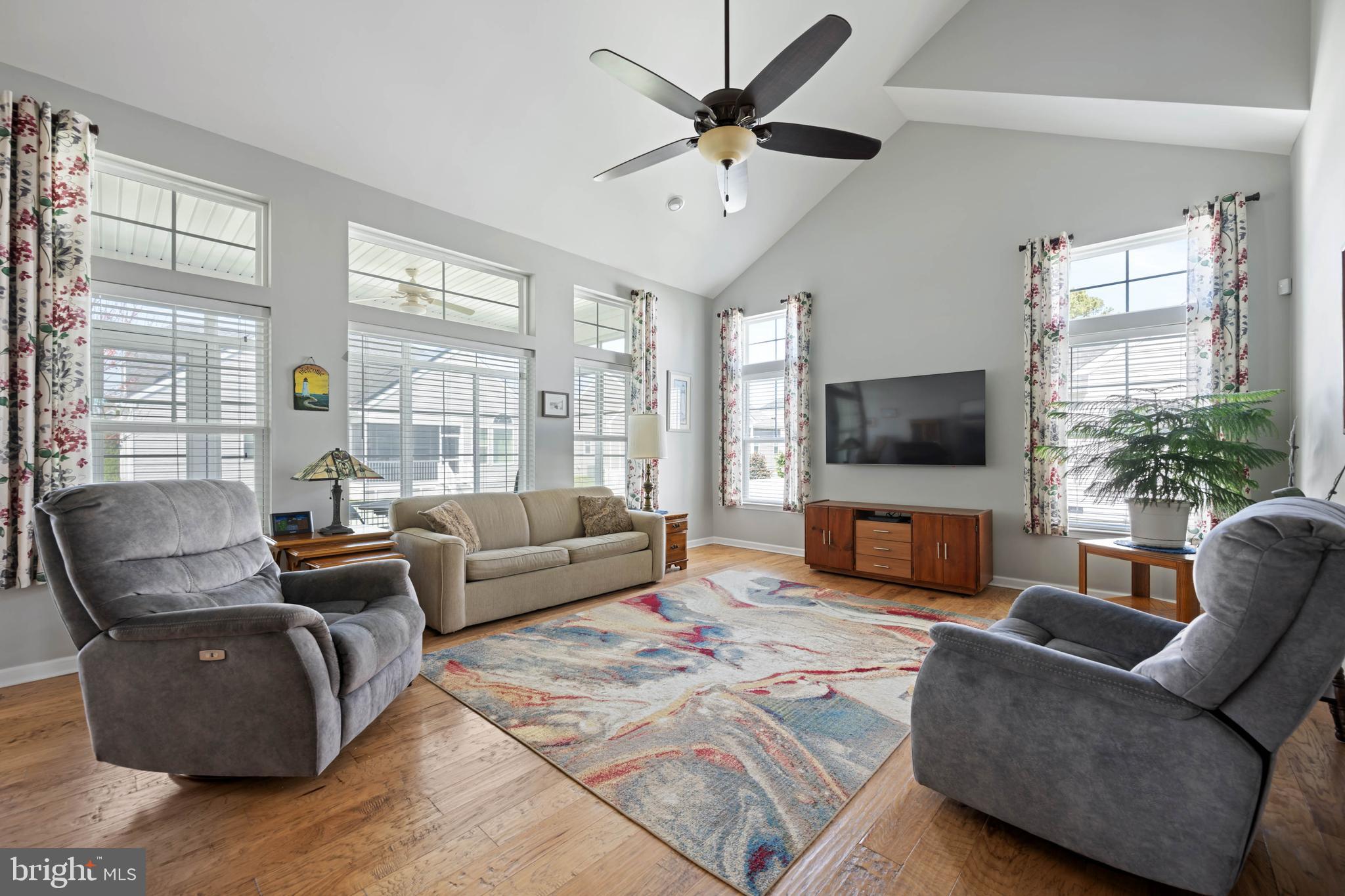 WAGAMONS WEST SHORES - Residential
