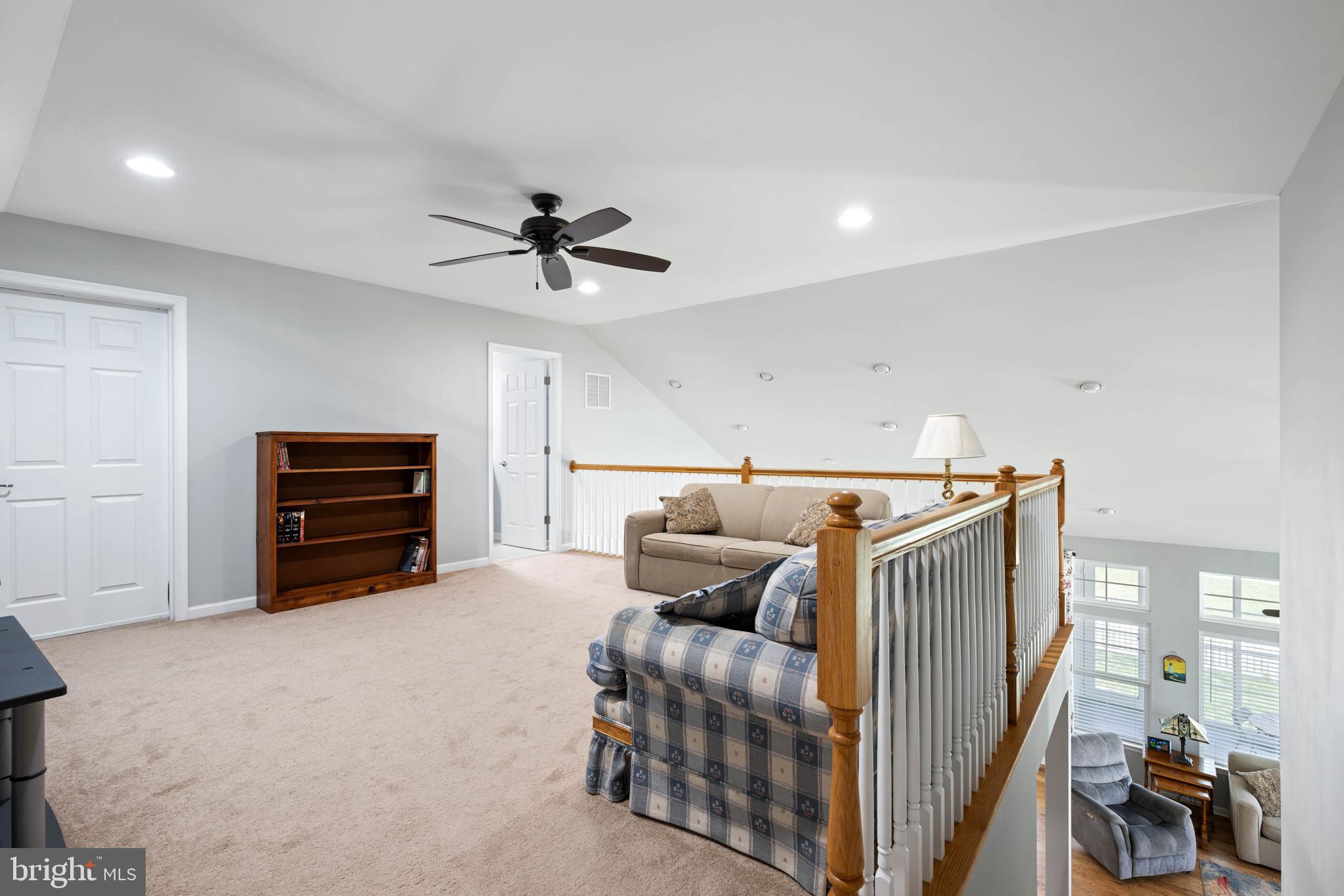 WAGAMONS WEST SHORES - Residential