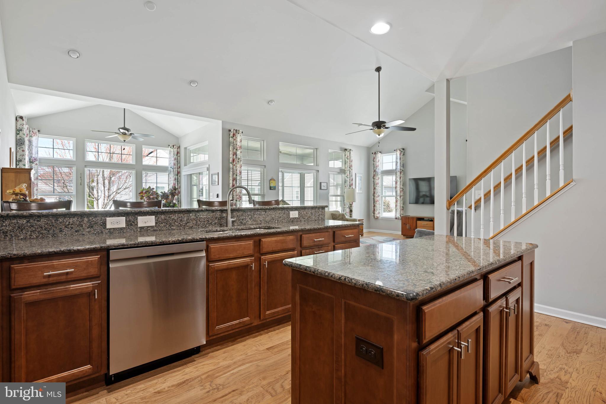 WAGAMONS WEST SHORES - Residential
