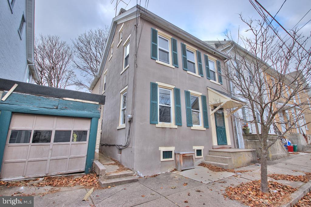 Value! 3BR, 1 BA Bethlehem home in quiet neighborhood is ready for a new owner! Bring your re-decorating ideas and make this your home for the new year. Hardwood floors throughout, some appliances remain, basement and attic space with storage, plus fenced yard. Make your appointment today!