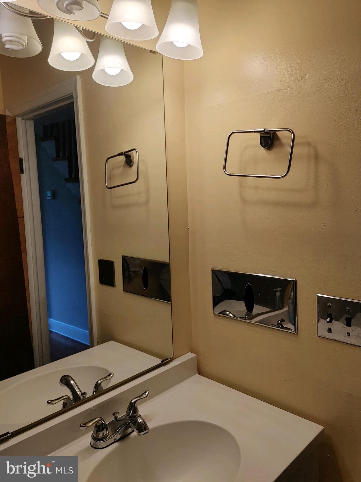 CATONSVILLE HEIGHTS - Residential