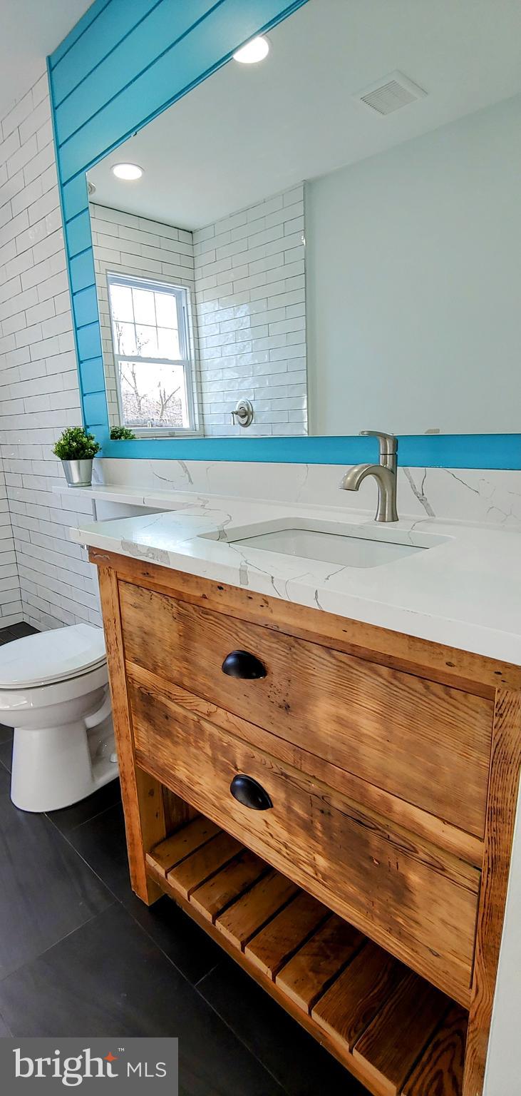 CLEARVIEW MANOR - Residential