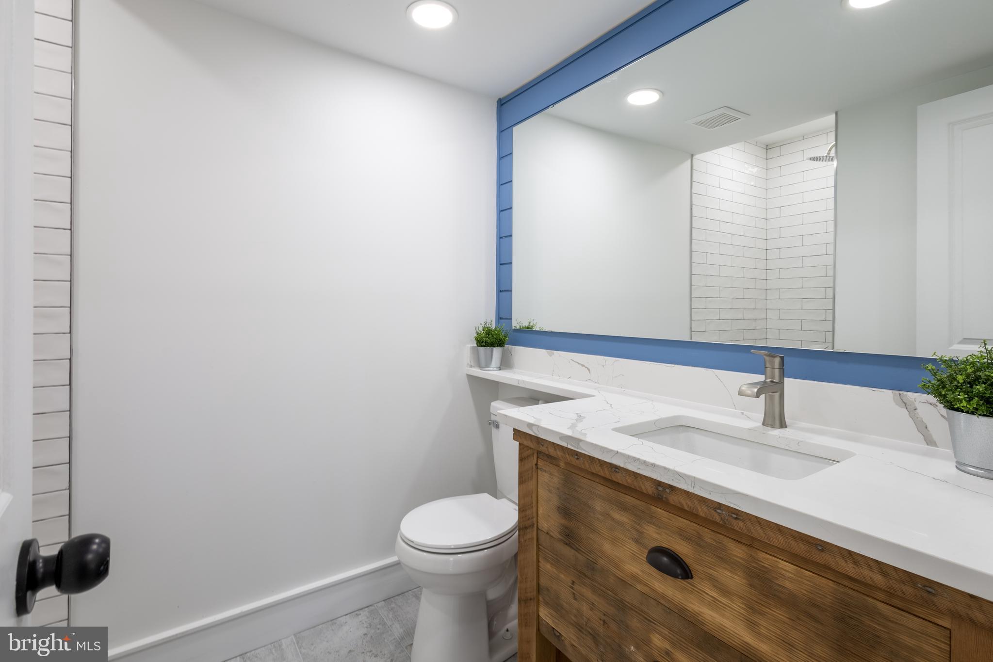 CLEARVIEW MANOR - Residential