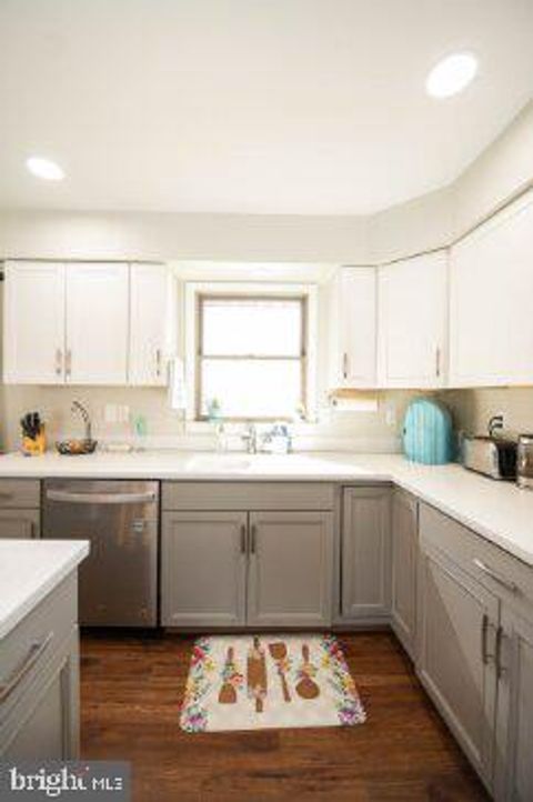 Homes For Sale - 7208 Kirtley Trail<br/> CULPEPER, VA 22701