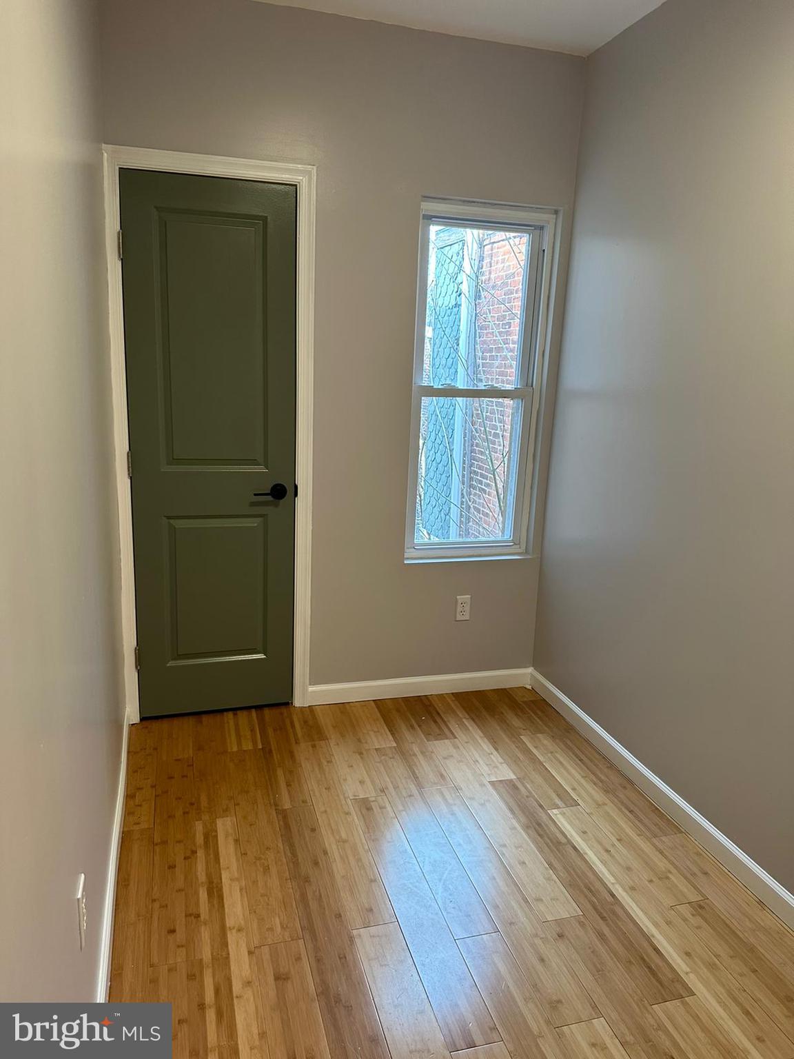 MILL CREEK - Residential