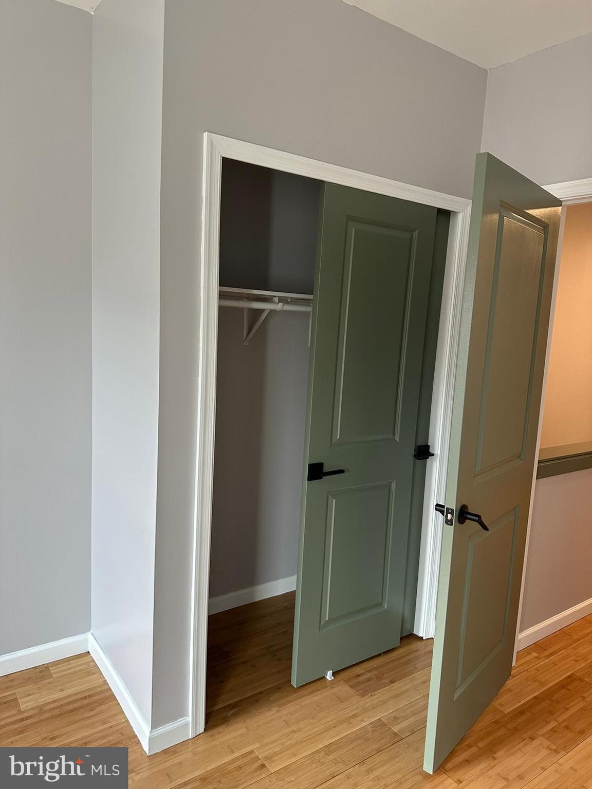 MILL CREEK - Residential