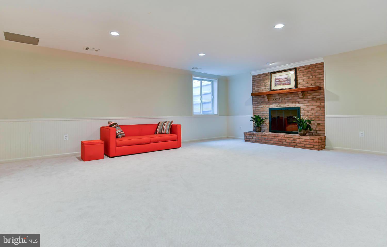 SUMMERWOOD - Residential