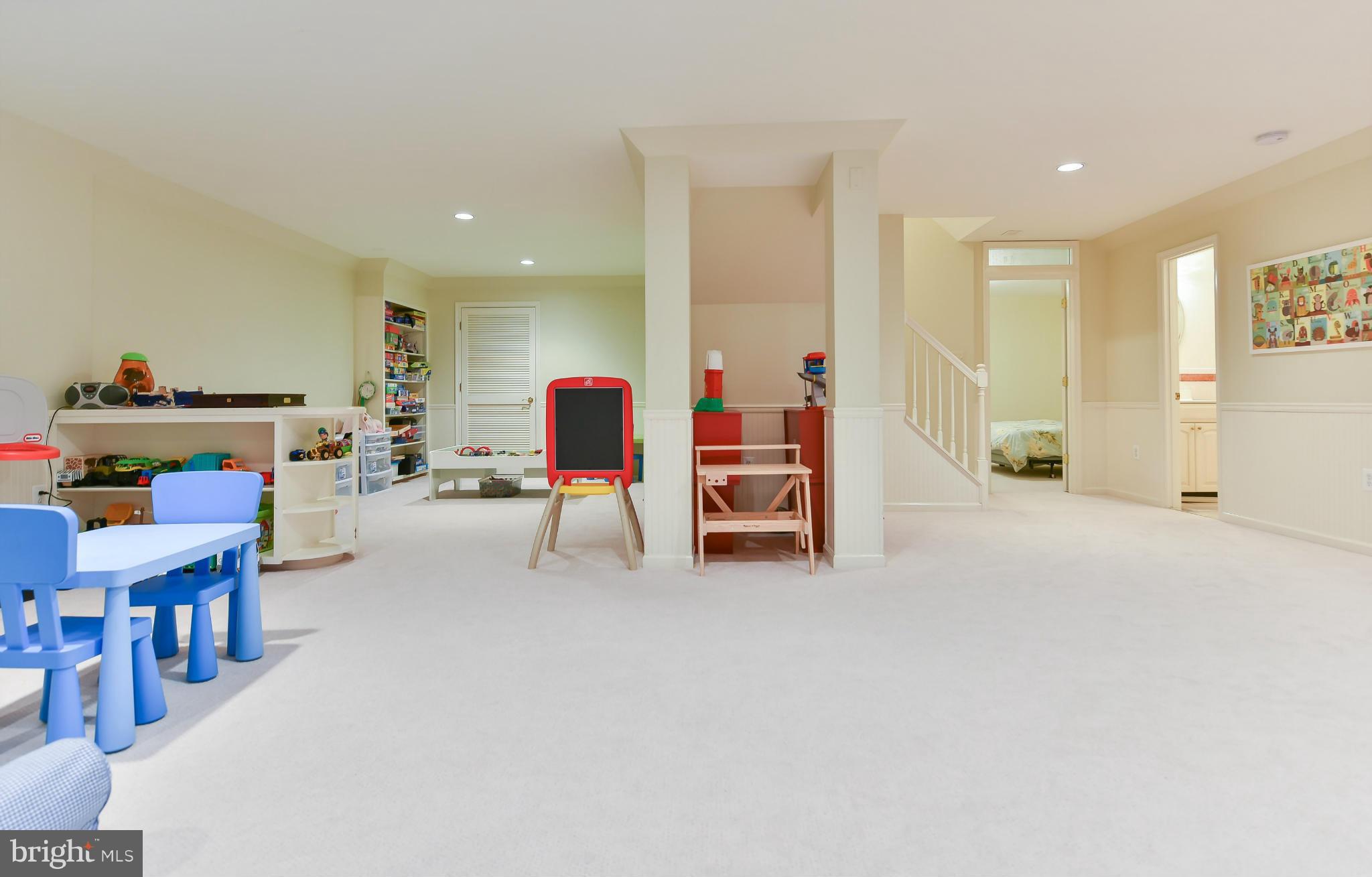 SUMMERWOOD - Residential