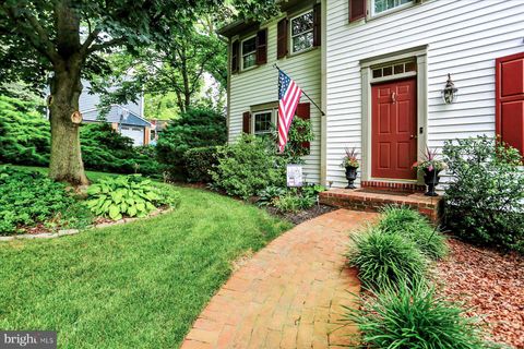 Photo of 1008 WOODRIDGE BLVD, LANCASTER, PA 17601 (MLS # PALA2038504)